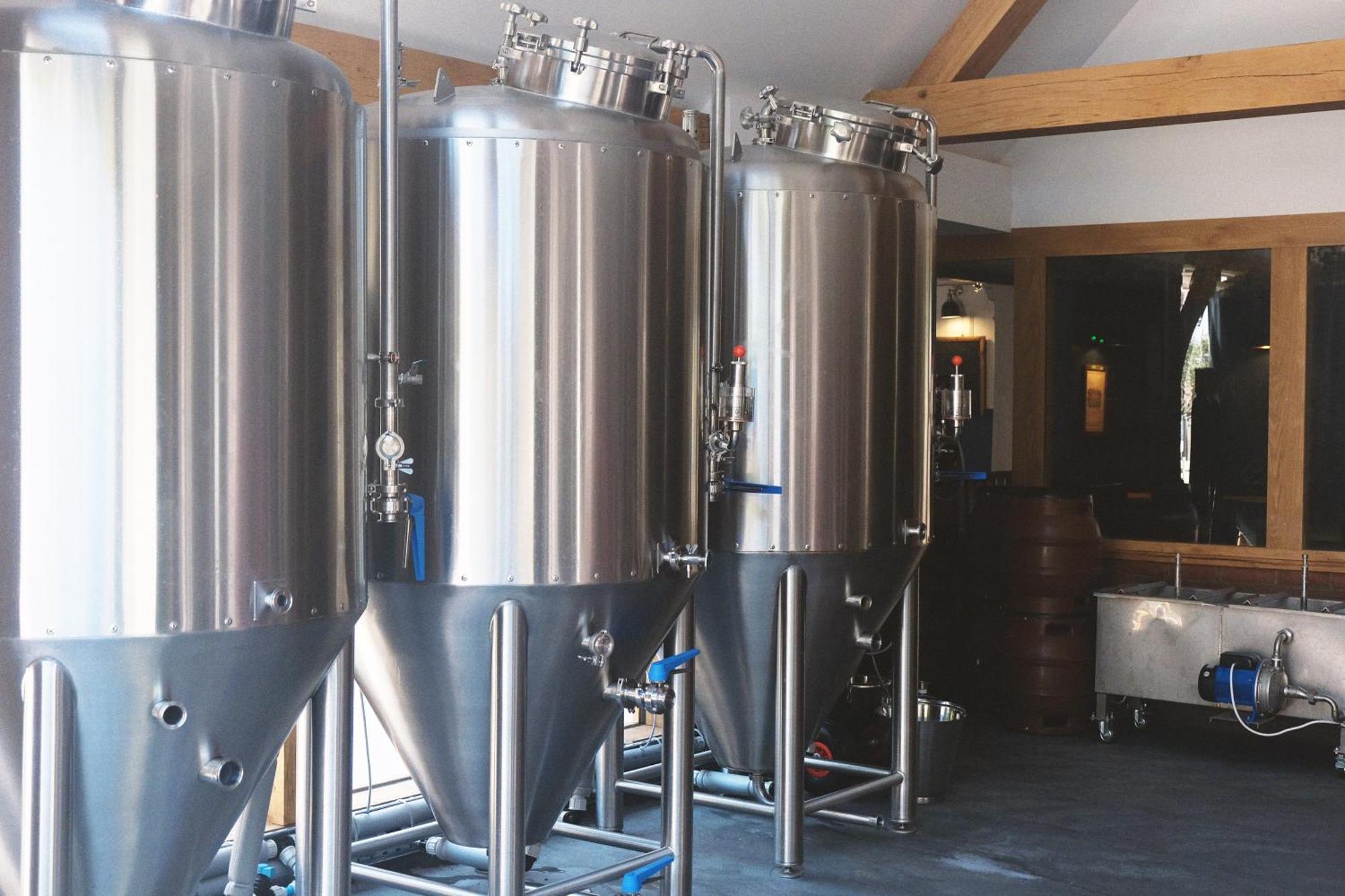 Отель Monkey Brewhouse Лимингтон Экстерьер фото